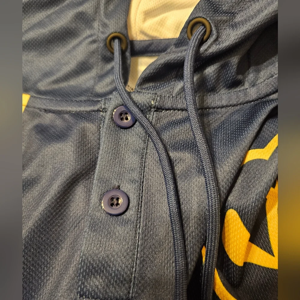 NWT Milwaukee Brewers Hoodie with Henley Buttons. Size:XL. - Picture 5 of 7